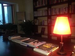 -武汉境自在書店
