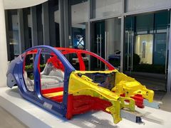 -TESLA 特斯拉(广州天环广场体验店)
