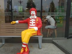 -麦当劳(政通路店)