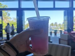 -亚龙湾喜来登·美景台大堂吧