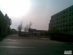 -晋元高级中学附属学校
