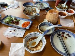 -包整·丝娃娃(一览甲秀楼风景店)