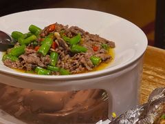 杭椒爆炒牛肉-新白鹿餐厅(龙游路总店·杭帮菜名店)