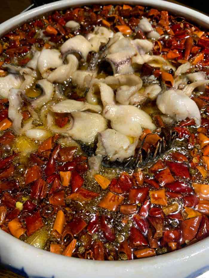 渝元巴蜀菜馆-"性价比不错 已经是多年的老店了 菜味不错.