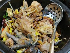 -云海肴·汽锅鸡·云南菜(天山百盛优客店)