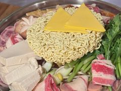 -恩你小木屋·韩式料理(假日广场店)
