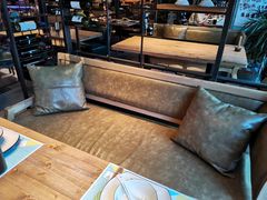 大堂-临界音乐酒馆·小龙虾·江湖菜(华熙LIVE·鱼洞店)
