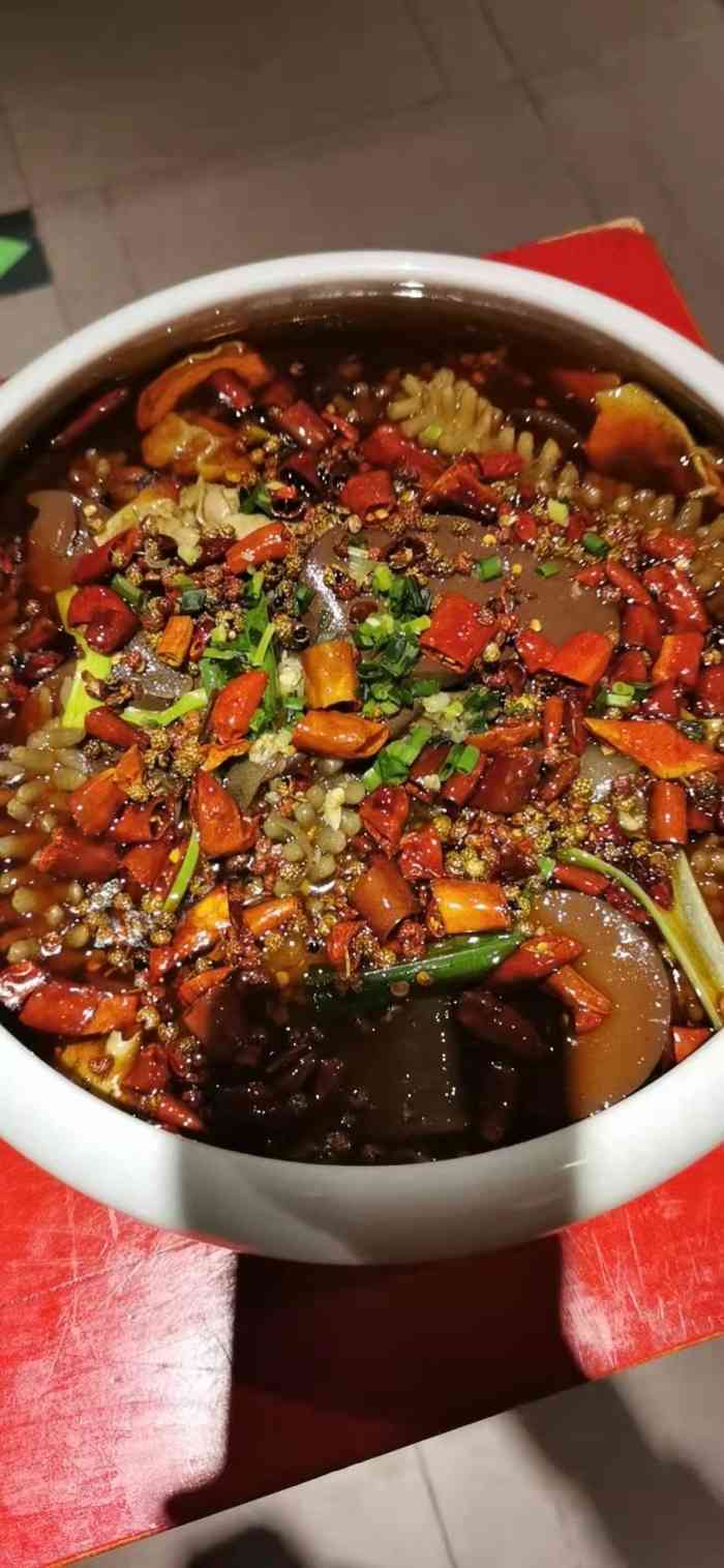 盛世家宴烤鸭新京菜