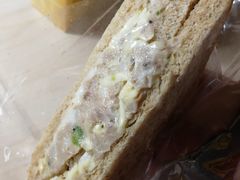 吞拿鱼沙拉三明治-COSTA COFFEE(成都来福士店)