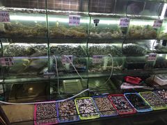 -覃记海鲜美食餐厅