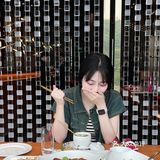 在赛车比赛现场吃美食！！！