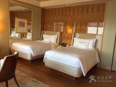 -新加坡丽思卡尔顿美年酒店