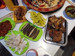 -大师兄酱骨火锅