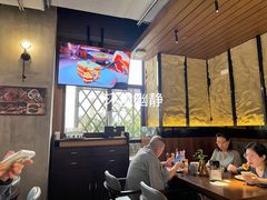 -卡普里披萨·牛扒·下午茶