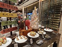 -广州万富希尔顿酒店·感趣自助餐厅·金秋蟹宴生蚝海鲜刺身