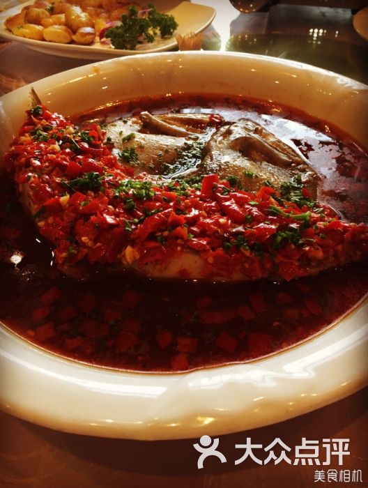 剁椒蒸俄罗斯鱼头