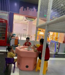 -雅乐达儿童乐园(海韵广场店)