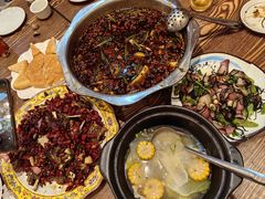 -乡土特色.冷锅鱼.牦牛肉汤锅