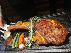 碳烤战斧牛排-RIVIERA 松鹤楼(外滩店)