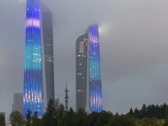 -南京眼步行桥