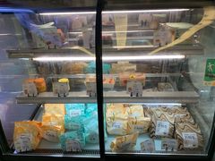 面包甜点陈列柜-花园饼屋·吐司蛋糕面包(星海店)