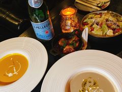 蘑菇浓汤-C&R西班牙餐厅
