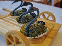 黑天鹅榴莲酥-红馆喜宴(十亩地店)