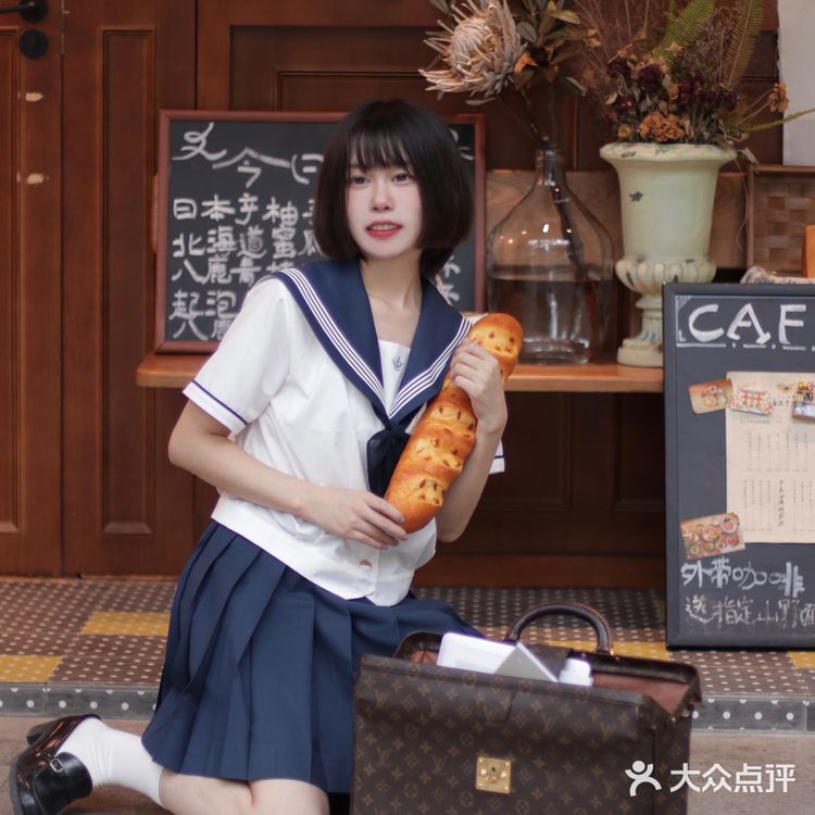 去这家店吃茶泡饭，顺便还能拍一套写真？