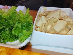 -小小河边鱼(天润城店)