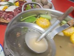 -潮汕·草根牛肉档(上海荟聚城市集市店)