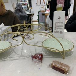 -镁连社·美联社