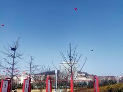 -汇泉广场