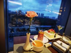 -南湖名都·景湖轩全日制餐厅·海鲜自助·东南亚风味·临湖而食