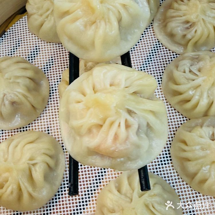 潮州新开的！还没什么人知道的爆汁灌汤包～