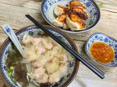 -无名氏宵夜小摊(祝家三姐妹馄饨店)
