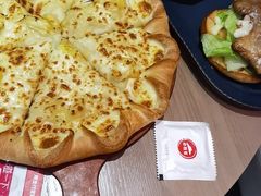 -必胜客(上海华谊新所店)