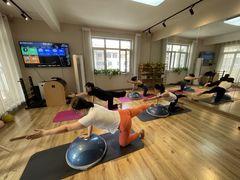-Top Pilates studio 普拉提健身会所