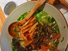 苗家酸笋面-百春原湖南牛肉粉(百联世纪店)