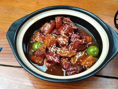 青梅红烧肉-云隐小厨·传统大理美食(复兴路店)