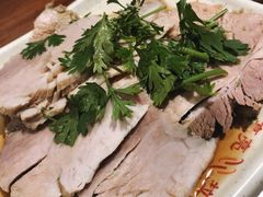 -亮亮面馆(经六路店)