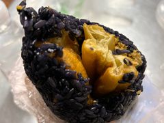 乌米老油条加肉松-芳婆糕团店(王府大街店)