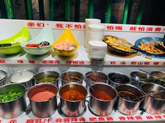 自助调料区-肥鱼屯活鱼锅(惠工街店)