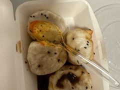 -香山胡记吴江路生煎(灵山路店)