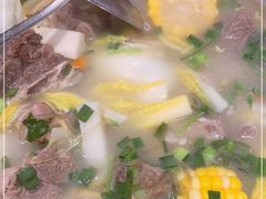 -龙巢盱眙龙虾·牛蛙·烧烤宵夜(八卦岭店)