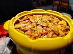 -多嘴超级肉蟹煲(杉杉国潮主题店)