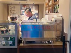 -Punchline Coffee&Roaster(同济大学店)