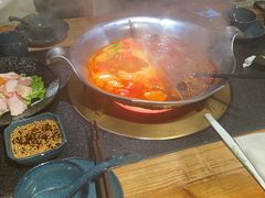 -湊湊火锅·茶憩(南京东路悦荟店)