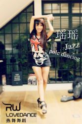 周五日韩、现代爵士遥遥老师-STUDIO E POLE DANCE