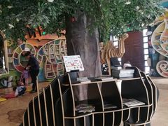 童书房-钟书阁(松江泰晤士小镇店)