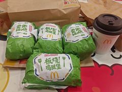 -麦当劳(民盈·国贸城店)